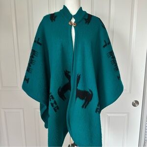 VTG Peguche Ecuadorian 100% Wool Poncho Cape Sweater Inca Lama Handmade Teal HTF